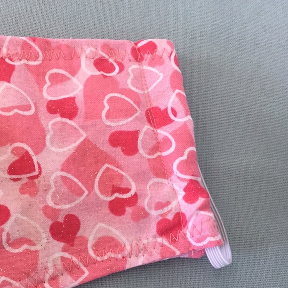 Face Mask Hearts Pink 2 Layer Fitted - Picture 7 of 8